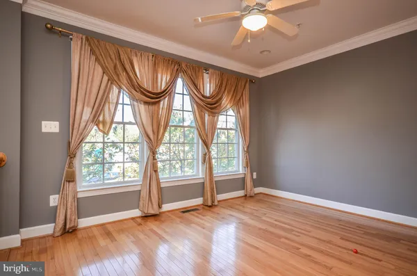 $4,350 | 1150 Gaither Road, Rockville, MD 20850