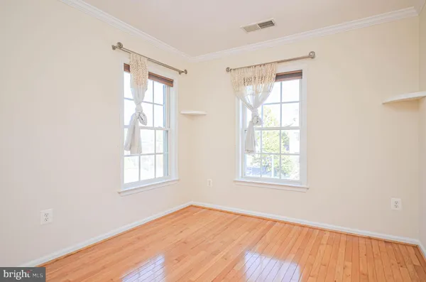 $4,350 | 1150 Gaither Road, Rockville, MD 20850