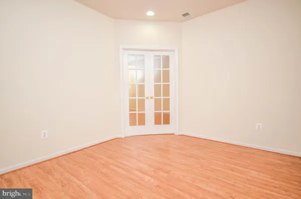 $4,350 | 1150 Gaither Road, Rockville, MD 20850