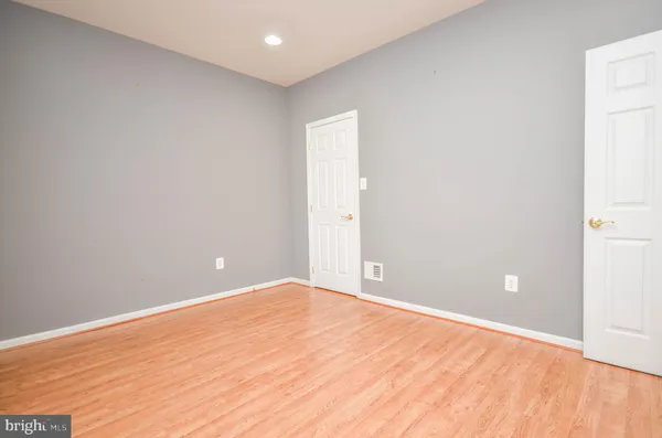 $4,350 | 1150 Gaither Road, Rockville, MD 20850