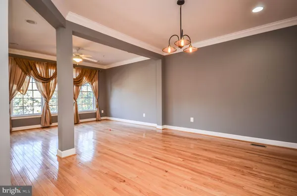 $4,350 | 1150 Gaither Road, Rockville, MD 20850