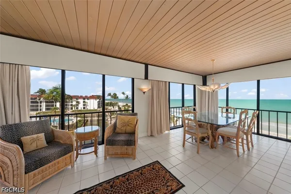 $1,995,000 | 2445 West Gulf Drive, Unit 44A, Sanibel, FL 33957