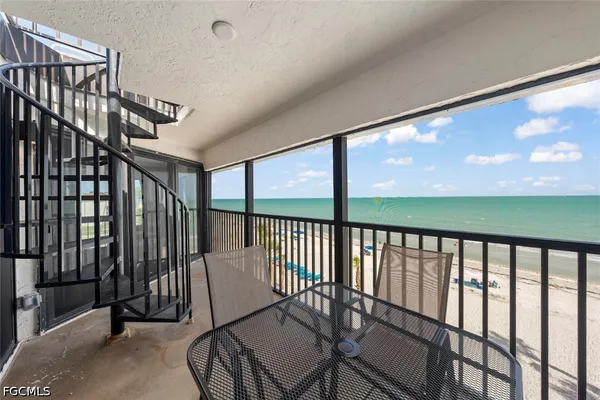$1,995,000 | 2445 West Gulf Drive, Unit 44A, Sanibel, FL 33957