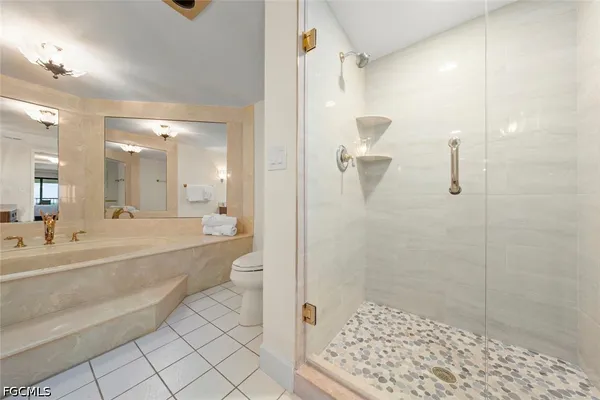 $1,995,000 | 2445 West Gulf Drive, Unit 44A, Sanibel, FL 33957