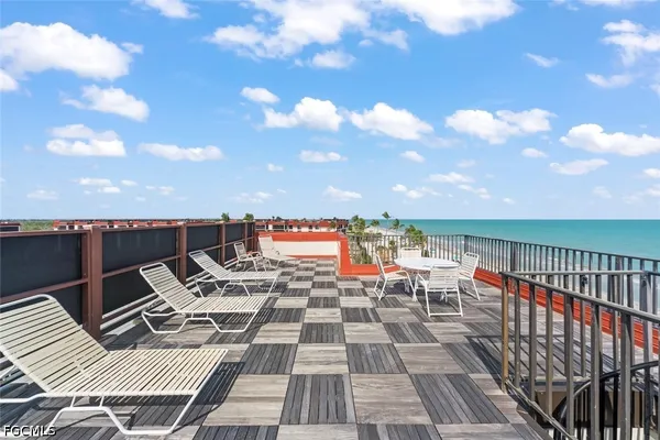 $1,995,000 | 2445 West Gulf Drive, Unit 44A, Sanibel, FL 33957