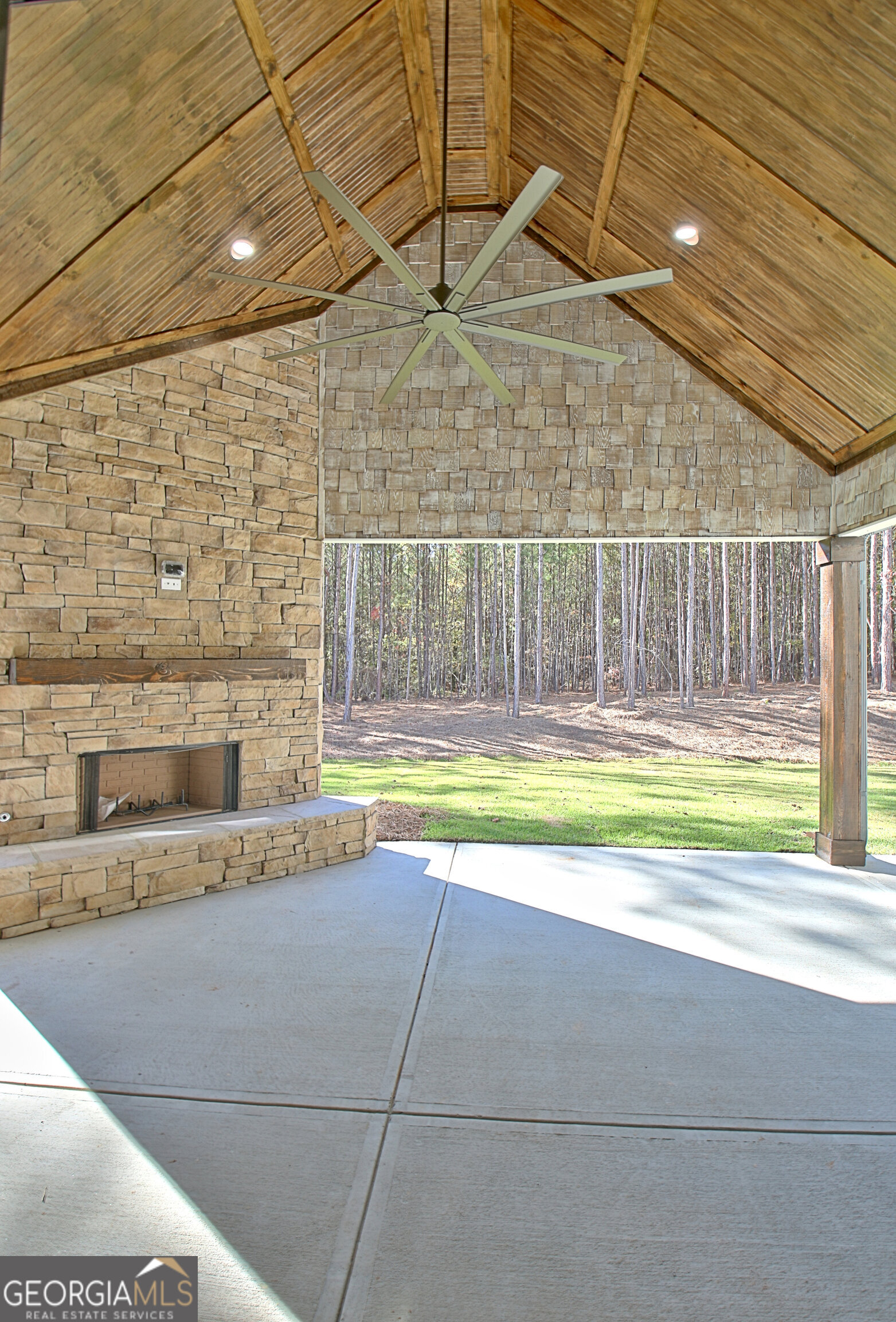 196 Bob Smith Road Sharpsburg, GA 30277 - Photo 18 of 68 Gallery Image 18