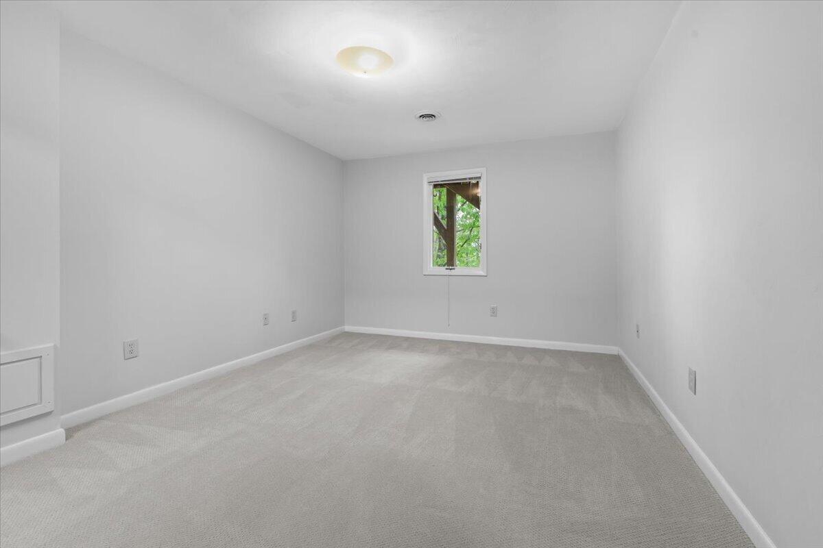 5751 Cox Hopkins Road Roanoke, VA 24014 - Photo 34 of 48 Bedroom 4