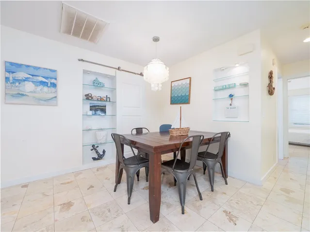 $1,050,000 | 900 Mallery Street, St. Simons Island, GA 31522