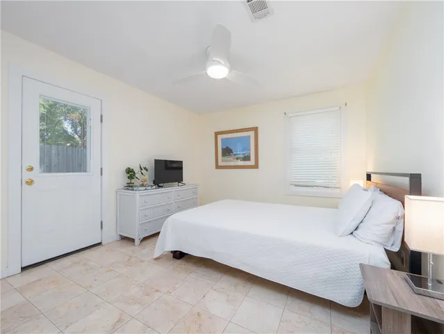 $1,050,000 | 900 Mallery Street, St. Simons Island, GA 31522