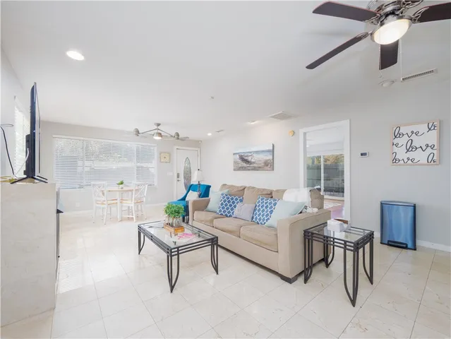 $1,050,000 | 900 Mallery Street, St. Simons Island, GA 31522