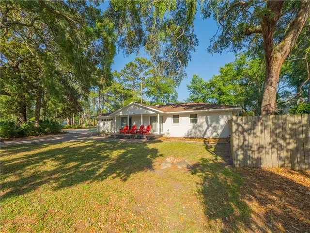 $1,050,000 | 900 Mallery Street, St. Simons Island, GA 31522