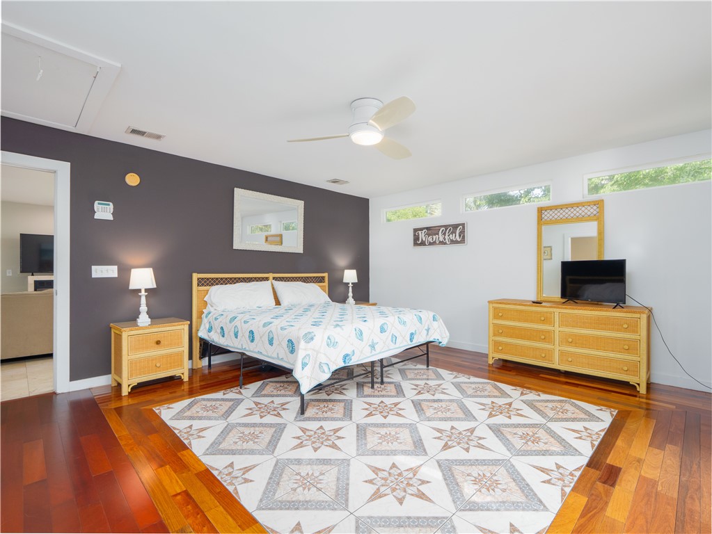 900 Mallery Street St. Simons Island, GA 31522 - Photo 26 of 38 Primary bedrrom #2