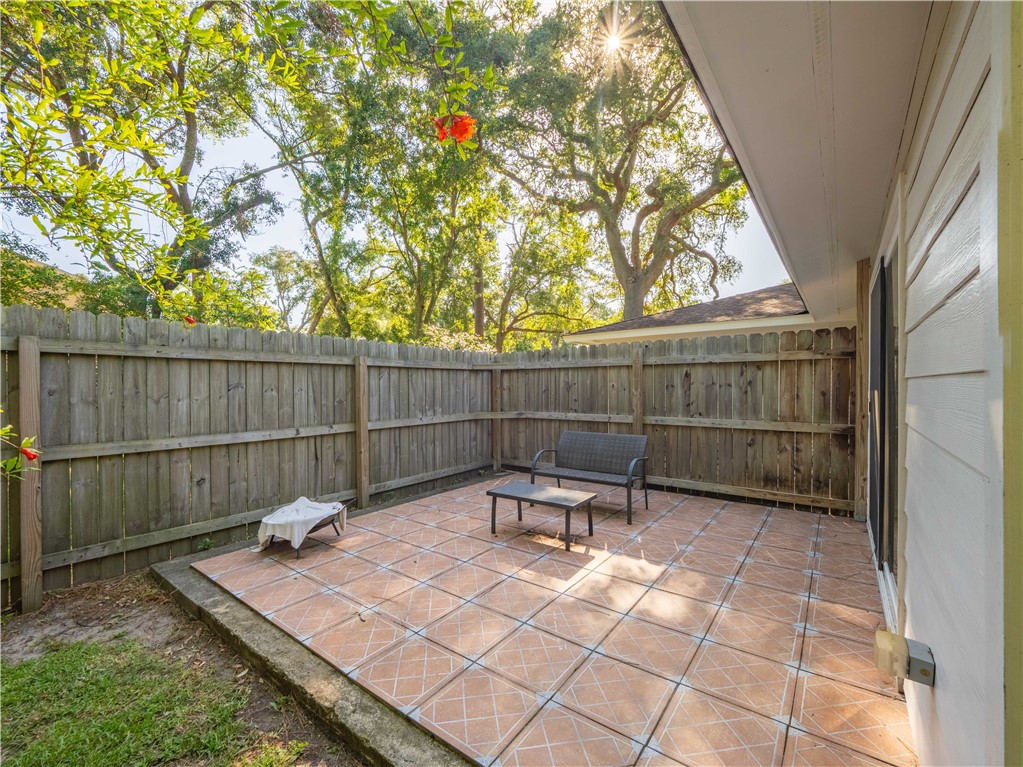 900 Mallery Street St. Simons Island, GA 31522 - Photo 31 of 38