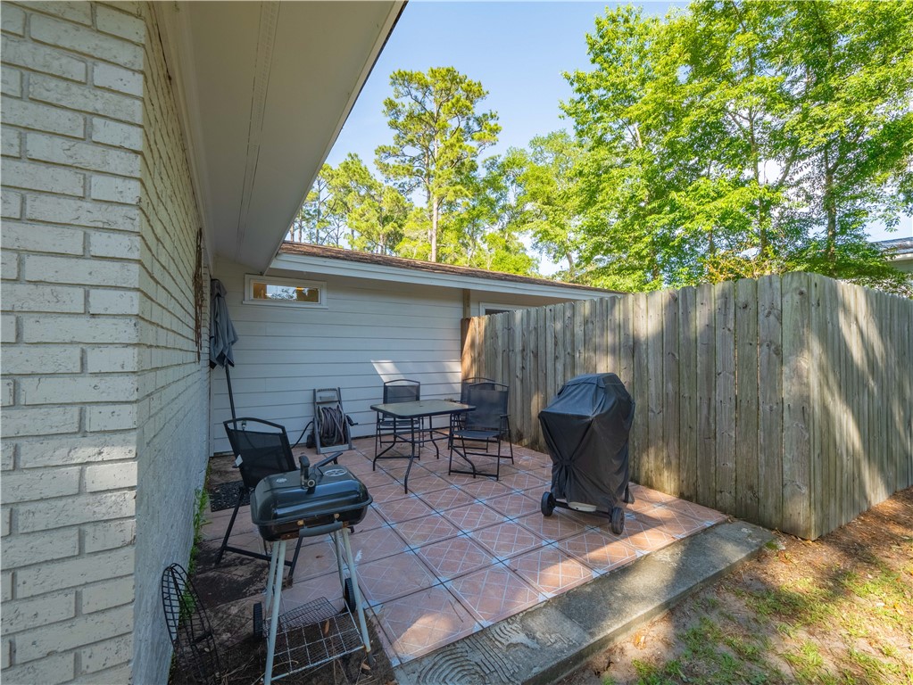 900 Mallery Street St. Simons Island, GA 31522 - Photo 32 of 38