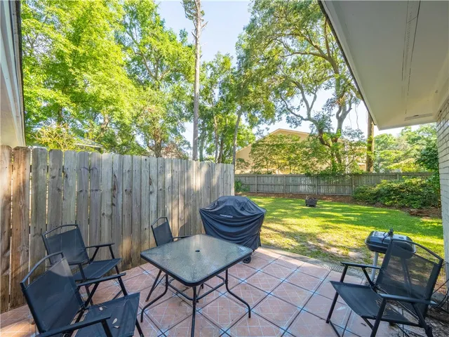 $1,050,000 | 900 Mallery Street, St. Simons Island, GA 31522