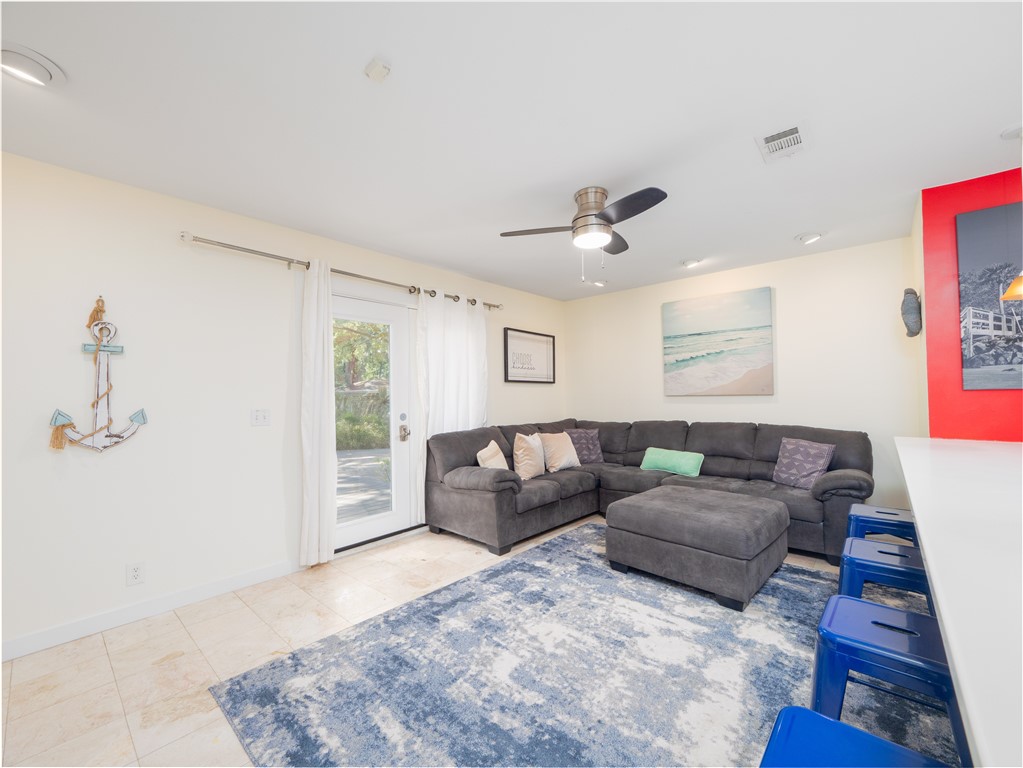 900 Mallery Street St. Simons Island, GA 31522 - Photo 5 of 38