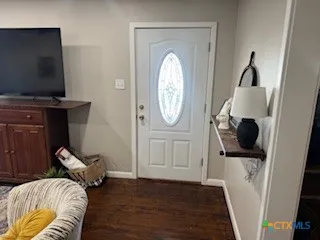 $279,900 | 1011 East Main Street, Cuero, TX 77954