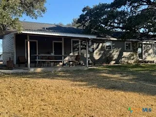 $293,500 | 1011 East Main Street, Cuero, TX 77954