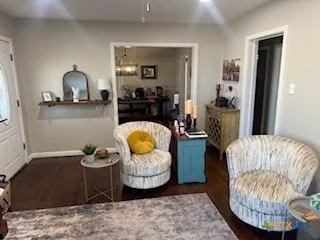 $279,900 | 1011 East Main Street, Cuero, TX 77954