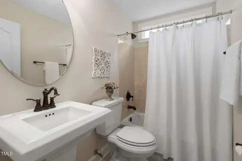 $679,900 | 1602 Eagle Lodge Lane, Durham, NC 27703