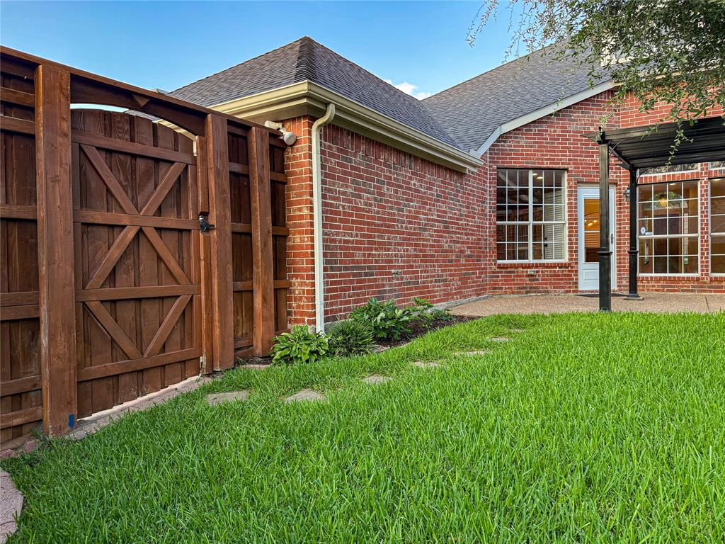 7201 Regency Court Plano, TX 75024 - Photo 30 of 37