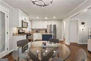 $2,295 | 3235 Woodview Drive Southeast, Smyrna, GA 30082