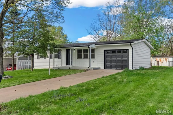 $250,000 | 127 Yankee Drive, St. Charles, MO 63303