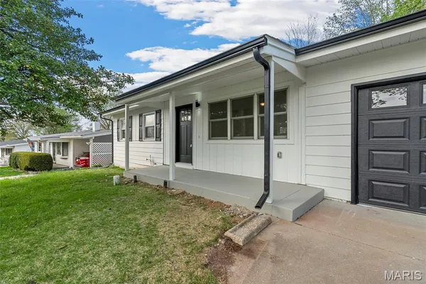 $250,000 | 127 Yankee Drive, St. Charles, MO 63303