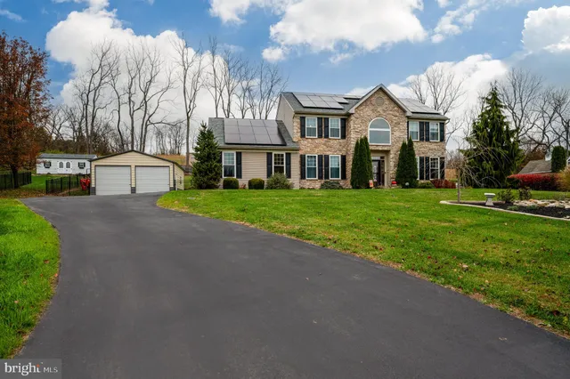 $599,900 | 45 Lindsay Court, Mohnton, PA 19540