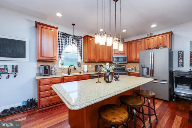 $599,900 | 45 Lindsay Court, Mohnton, PA 19540