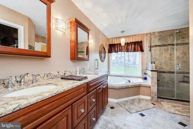 $599,900 | 45 Lindsay Court, Mohnton, PA 19540