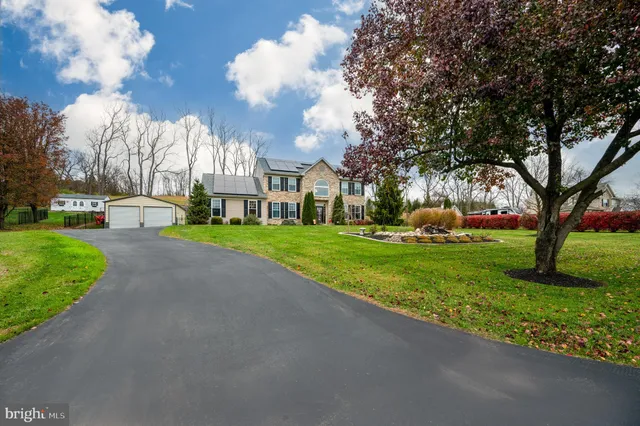$599,900 | 45 Lindsay Court, Mohnton, PA 19540