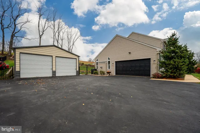 $599,900 | 45 Lindsay Court, Mohnton, PA 19540