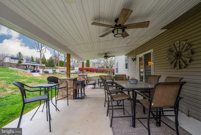 $599,900 | 45 Lindsay Court, Mohnton, PA 19540