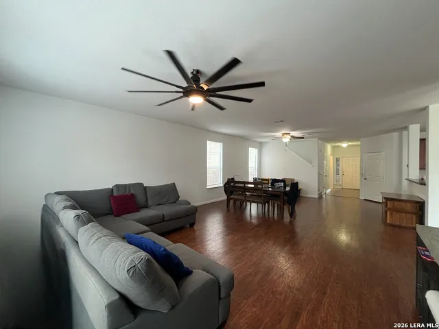 $2,350 | 8719 Sarasota Woods, San Antonio, TX 78250