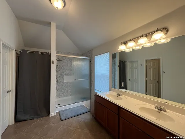 $2,350 | 8719 Sarasota Woods, San Antonio, TX 78250