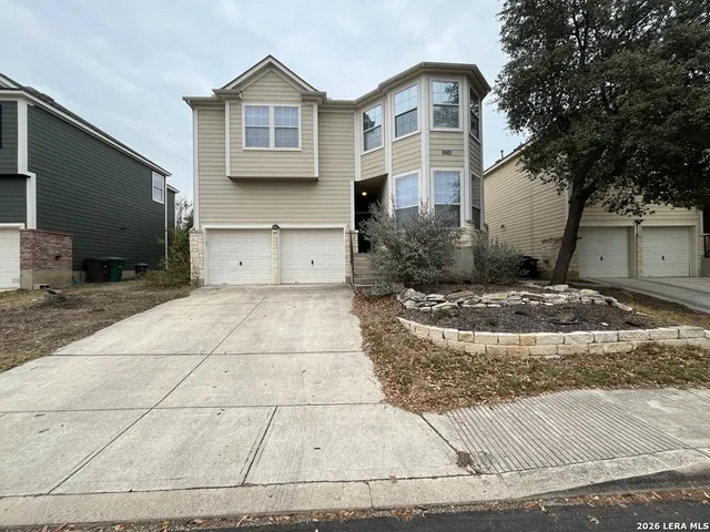 $2,350 | 8719 Sarasota Woods, San Antonio, TX 78250