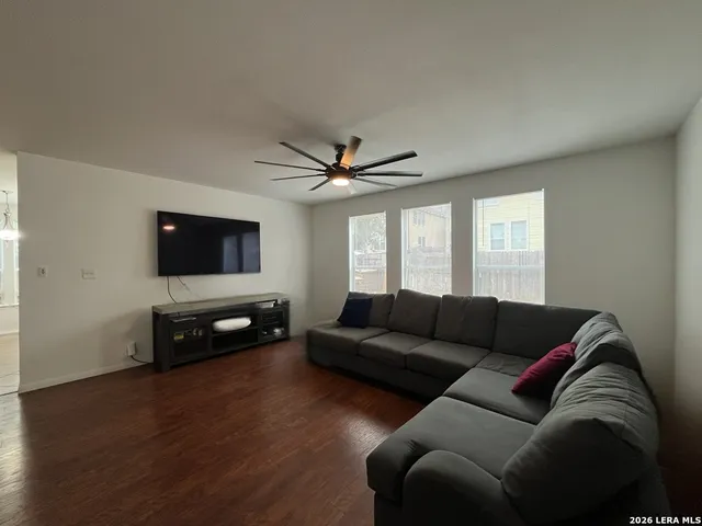 $2,350 | 8719 Sarasota Woods, San Antonio, TX 78250