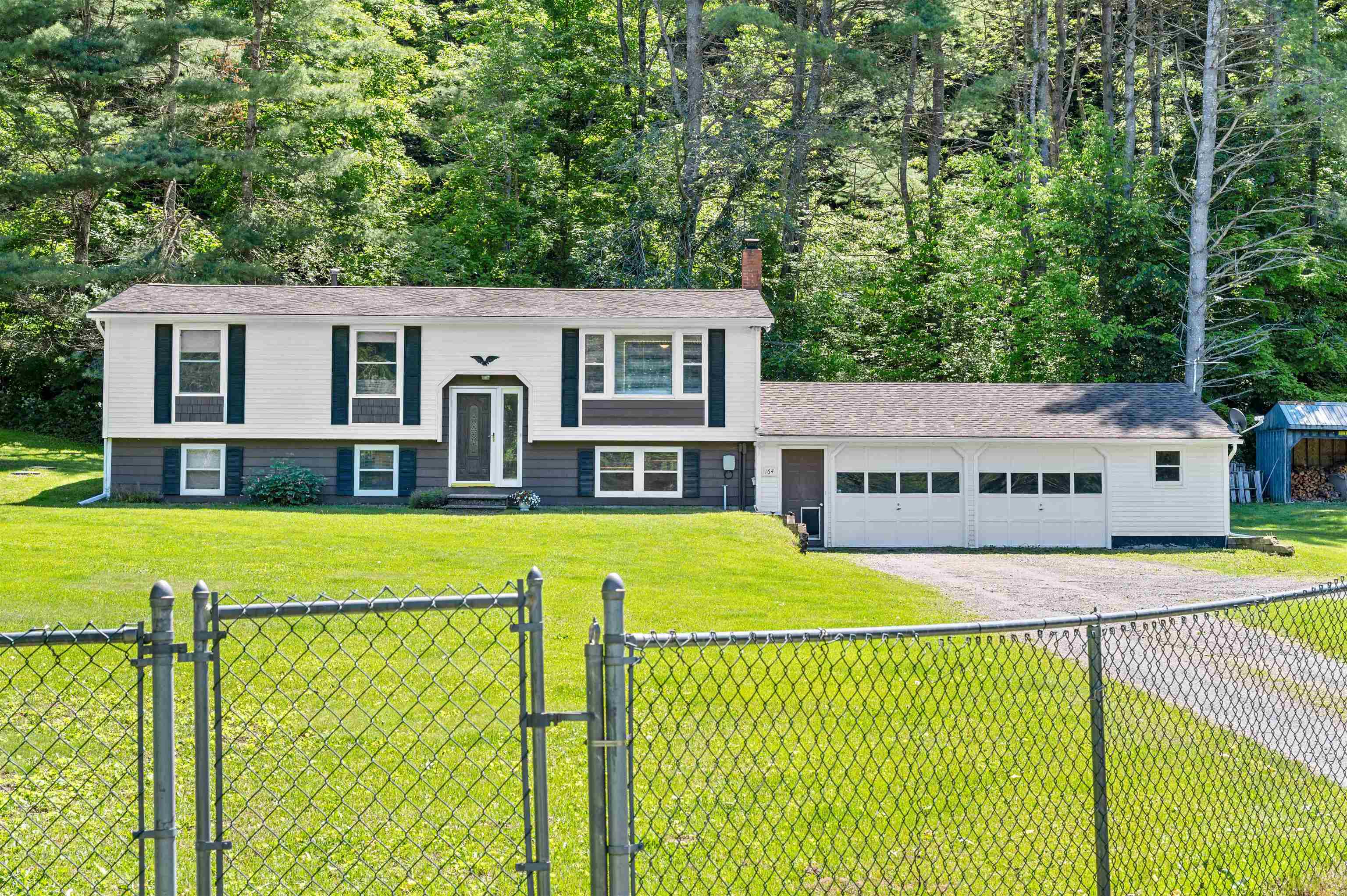 164 East Hill Road Brookfield, VT 05036 - Photo 6 of 34