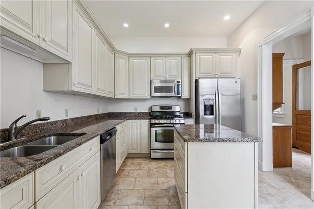 $1,050,000 | 912-14 Fern Street, New Orleans, LA 70118