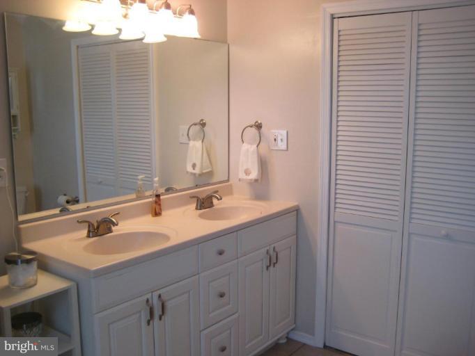 1739 Ridgely Road Edgewater, MD 21037 - Photo 13 of 29 Master Bath #2