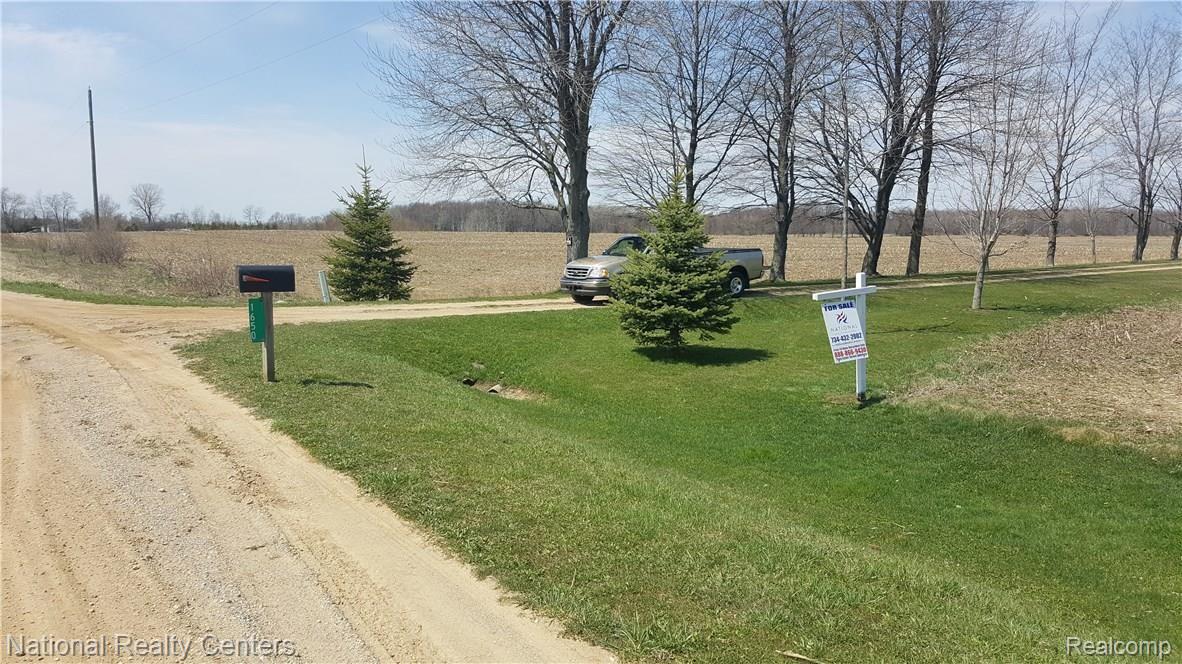 1650 Flannery Road Ubly, MI 48475 - Photo 2 of 8 20160424_134520.jpg