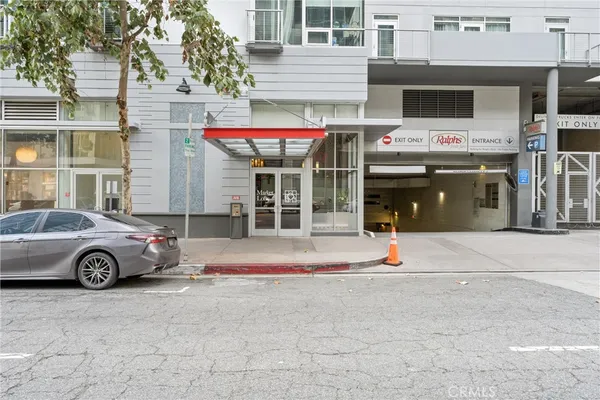 $2,800 | 645 West 9th Street, Unit 631, Los Angeles, CA 90015