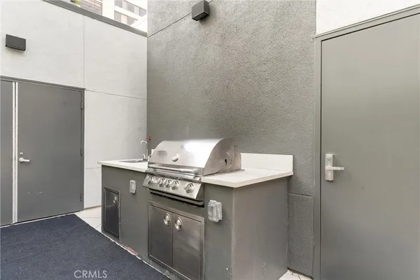 $2,800 | 645 West 9th Street, Unit 631, Los Angeles, CA 90015