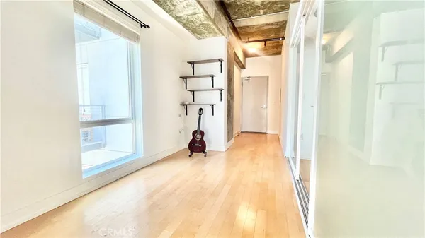 $2,800 | 645 West 9th Street, Unit 631, Los Angeles, CA 90015