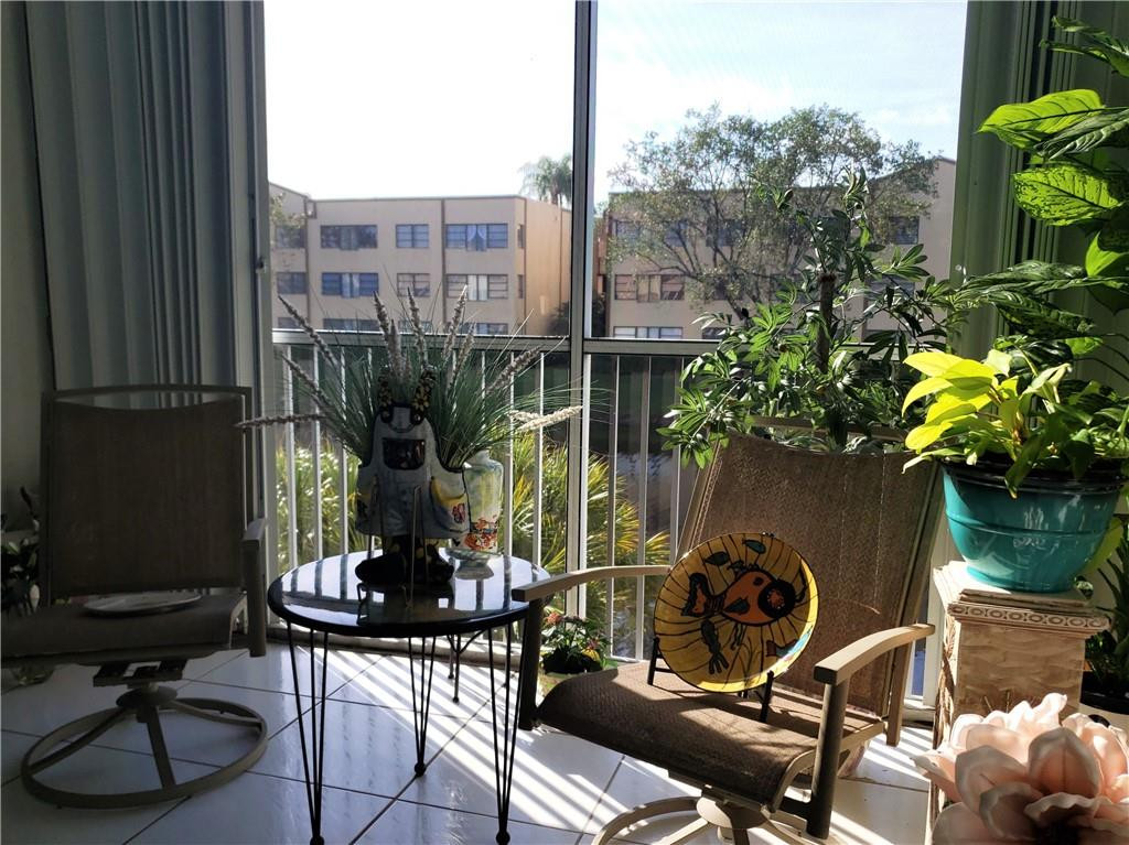 7142 South Devon Drive, Unit 210 Fort Lauderdale, FL 33321 - Photo 18 of 33 Photo 18