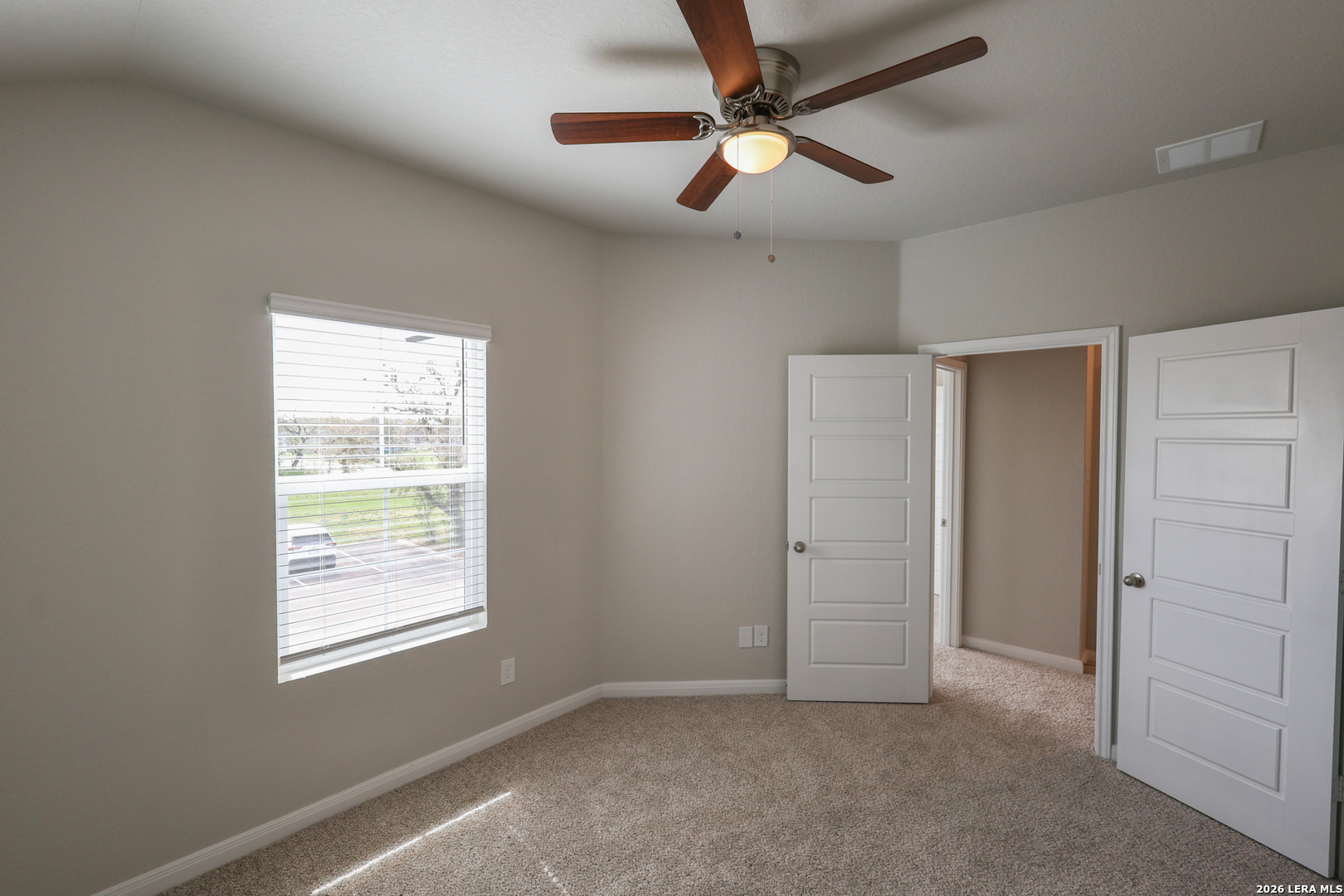 8343 Runner Ridge, Unit 101 San Antonio, TX 78249 - Photo 16 of 23 Gallery Image 16