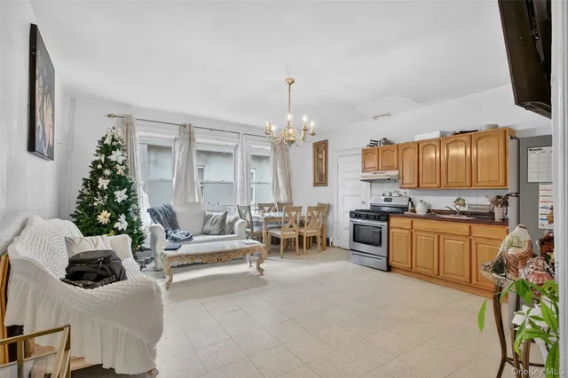 $699,000 | 57-59 Waring Place, Yonkers, NY 10703