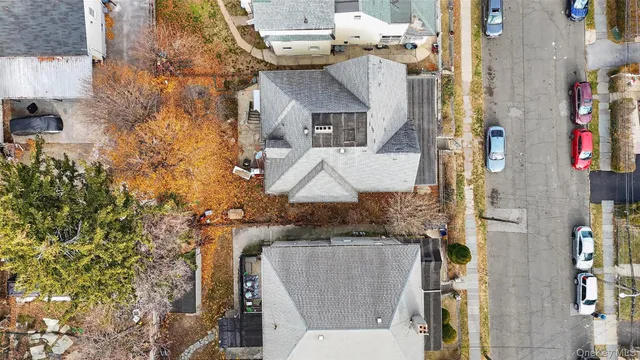 $699,000 | 57-59 Waring Place, Yonkers, NY 10703