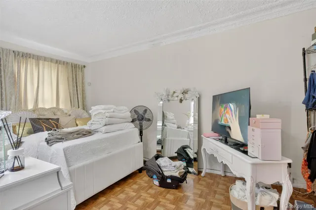 $699,000 | 57-59 Waring Place, Yonkers, NY 10703